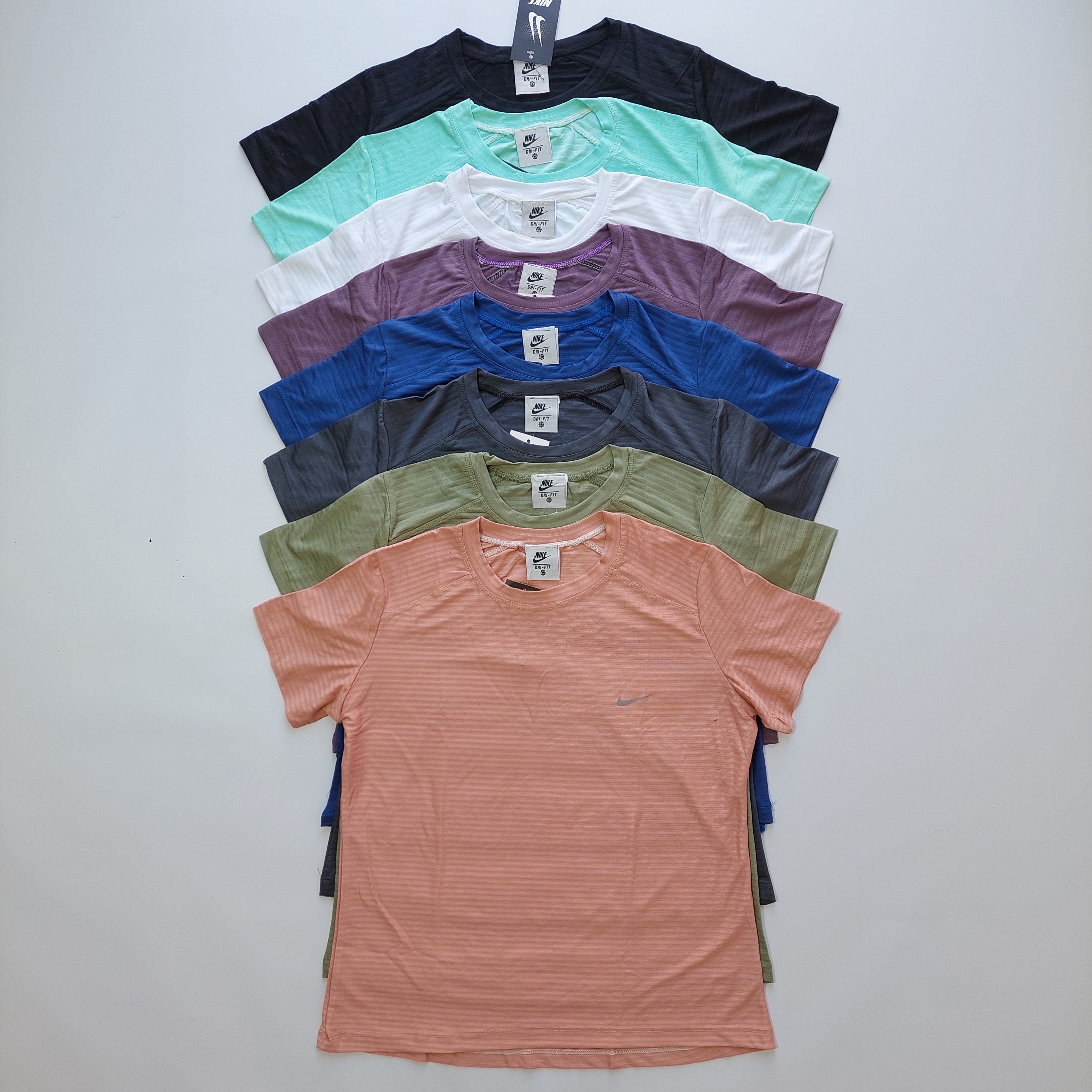 تیشرت ورزشی زنانه نایک | پارچه یوتاب